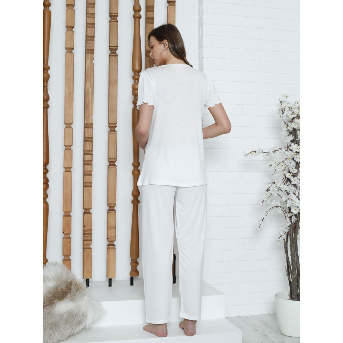 imissi oh.  Kare Yaka Aplikeli  Pijama Takımı - Ekru