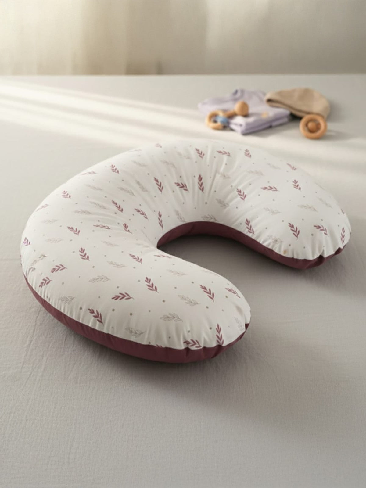 Yuar Baby Leaf Desenli Emzirme Minderi - Lila